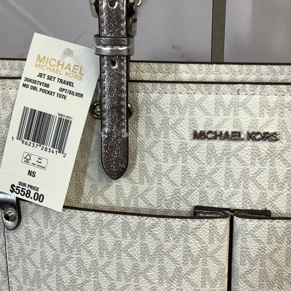 NWT Michael Kors Medium Travel Tote - Picture 2 of 7